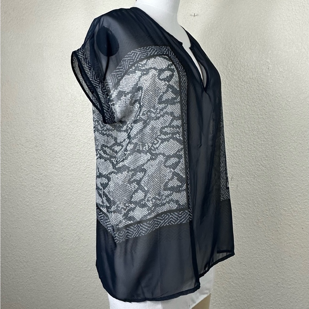 Harve Bernard Blouse Size M Women's Sheer Blue Summer Lightweight Classic Boho